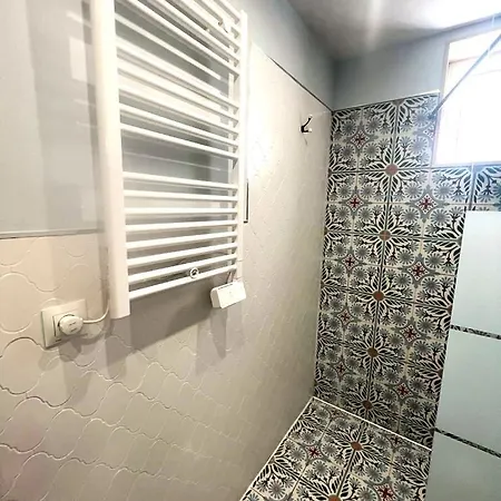 Lägenhet Esmeralda With Free Private Underground Parking Valencia