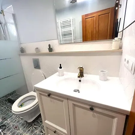 Esmeralda With Free Private Underground Parking Apartment Valencia