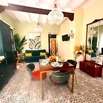 Esmeralda With Free Private Underground Parking Apartment Valencia